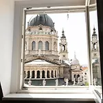 Helena With View On St. Stephan's Basilica Lejlighed Budapest