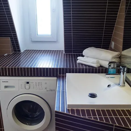 Helena With View On St. Stephan's Basilica