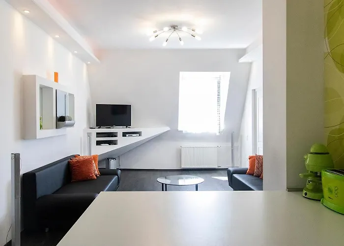 Helena With View On St. Stephan's Basilica