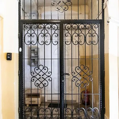 아파트 Helena With View On St. Stephan's Basilica