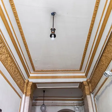 Helena With View On St. Stephan's Basilica 아파트 *