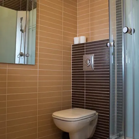 아파트 Helena With View On St. Stephan's Basilica