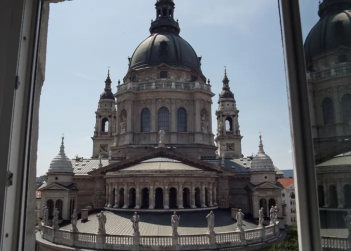 Helena With View On St. Stephan's Basilica